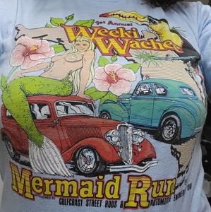Vintage Weeki-Wachee tee-shirt. Light blue, no tears rips or stains. SIZE IS MED
